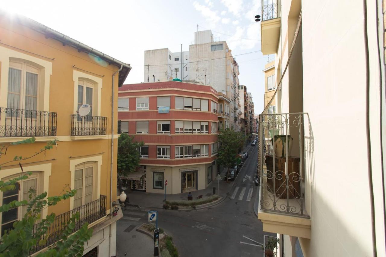 Nice Apartment Close To Mercado Central Alicante Exterior photo